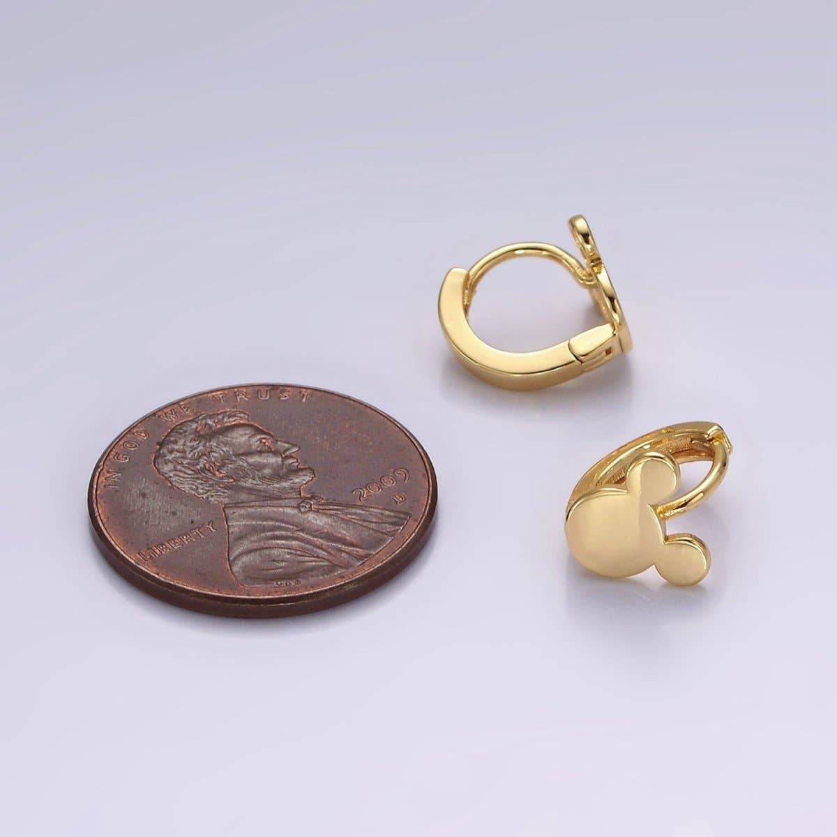 Filled Mouse Animal Minimalist Cartilage Huggie Earrings