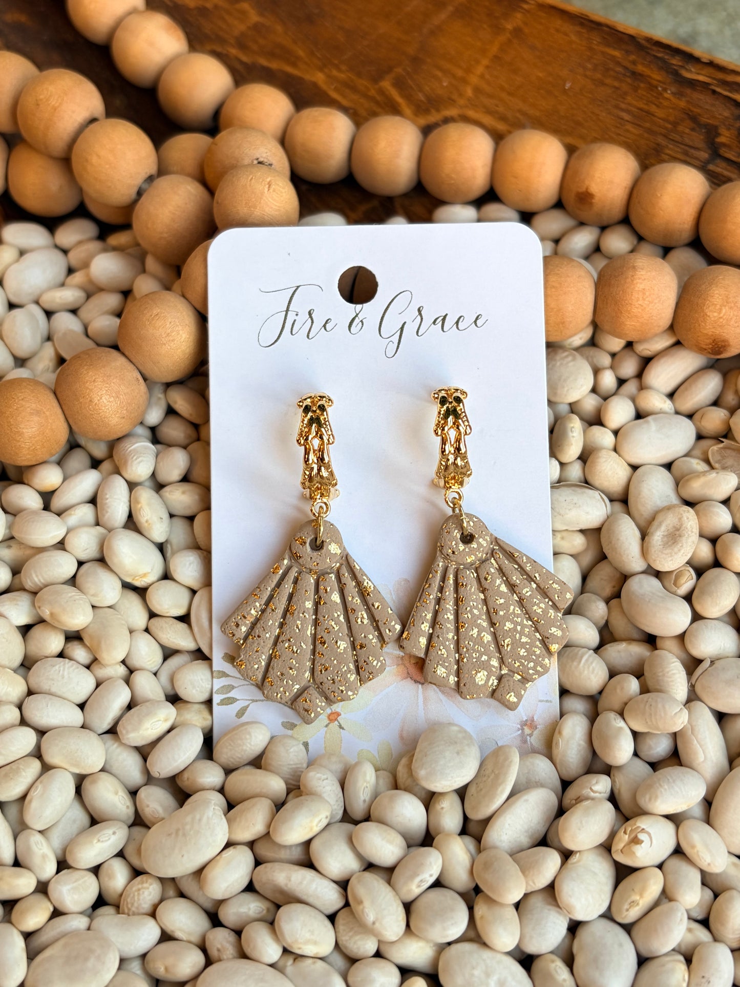 Beige Dangle w Gold Hoop