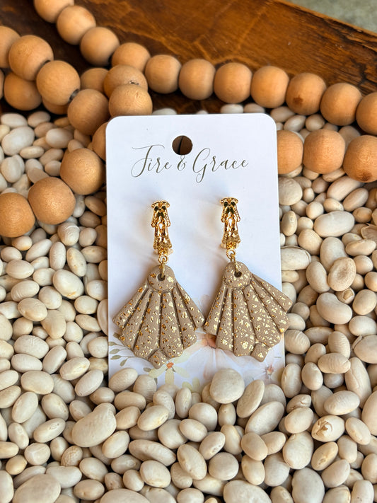 Beige Dangle w Gold Hoop